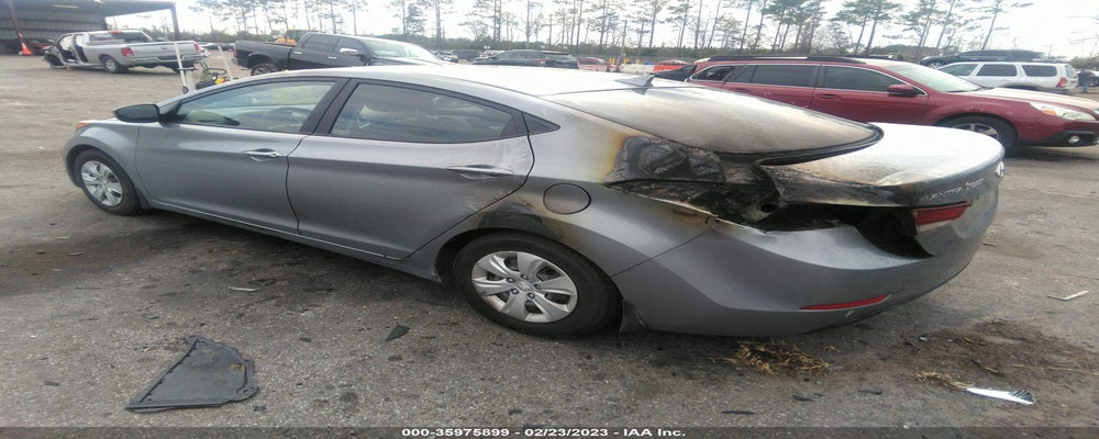 KMHDH4AE7GU492620 2016 HYUNDAI ELANTRA photo no. 3