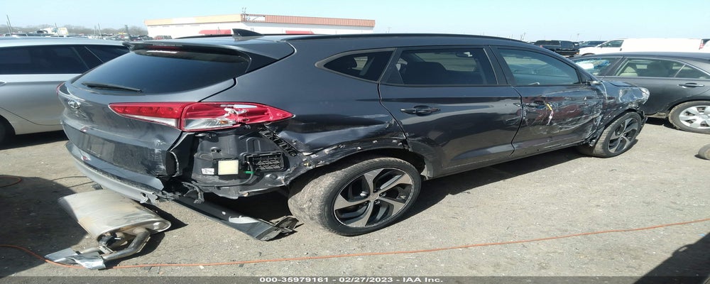 KM8J33A23JU815294 2018 HYUNDAI TUCSON photo no. 4
