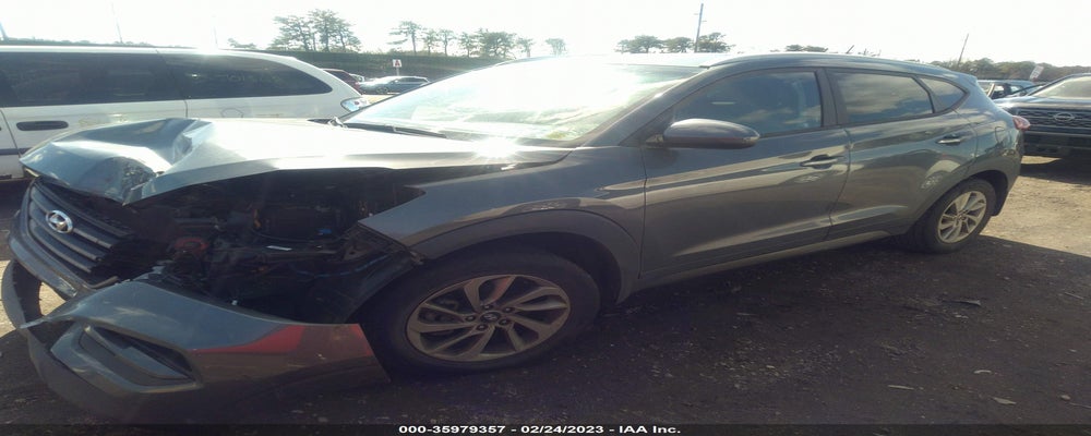 KM8J3CA42GU216798 2016 HYUNDAI TUCSON photo no. 2