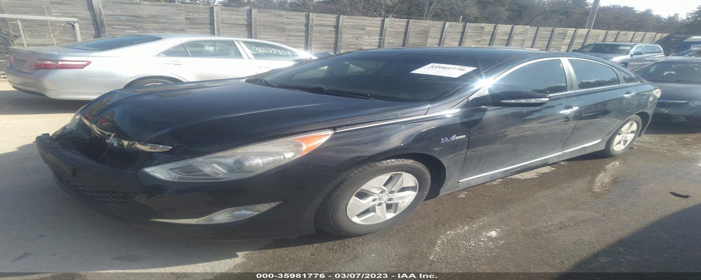 KMHEC4A4XBA005270 2011 HYUNDAI SONATA photo no. 2