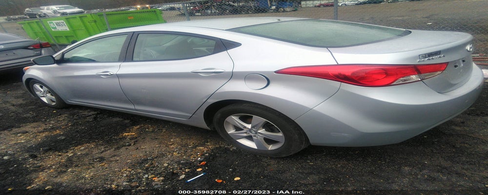 5NPDH4AE7DH372228 2013 HYUNDAI ELANTRA photo no. 3