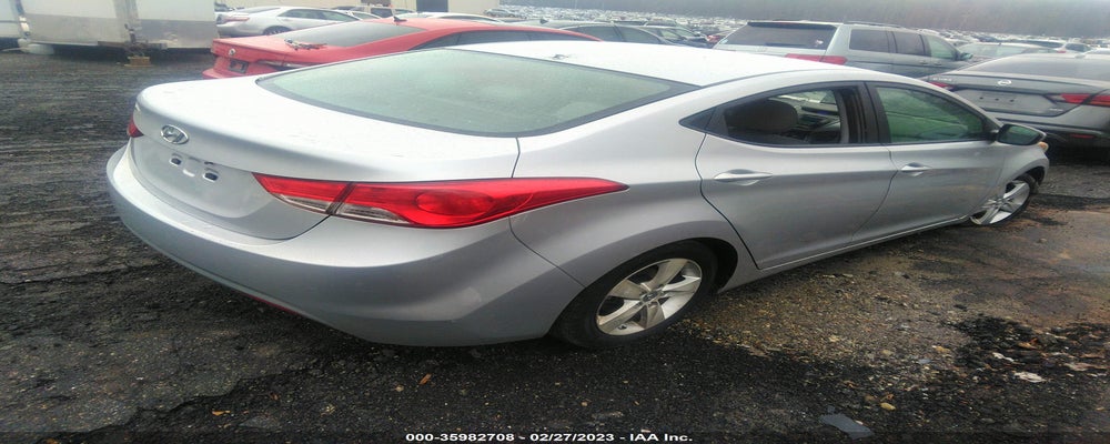 5NPDH4AE7DH372228 2013 HYUNDAI ELANTRA photo no. 4