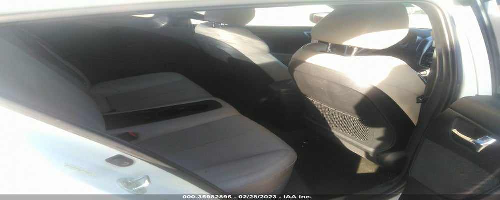 KMHTC6AD0CU026924 2012 HYUNDAI VELOSTER photo no. 8