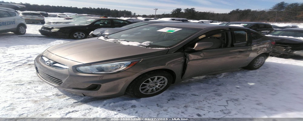 KMHCT4AE1DU425923 2013 HYUNDAI ACCENT photo no. 2