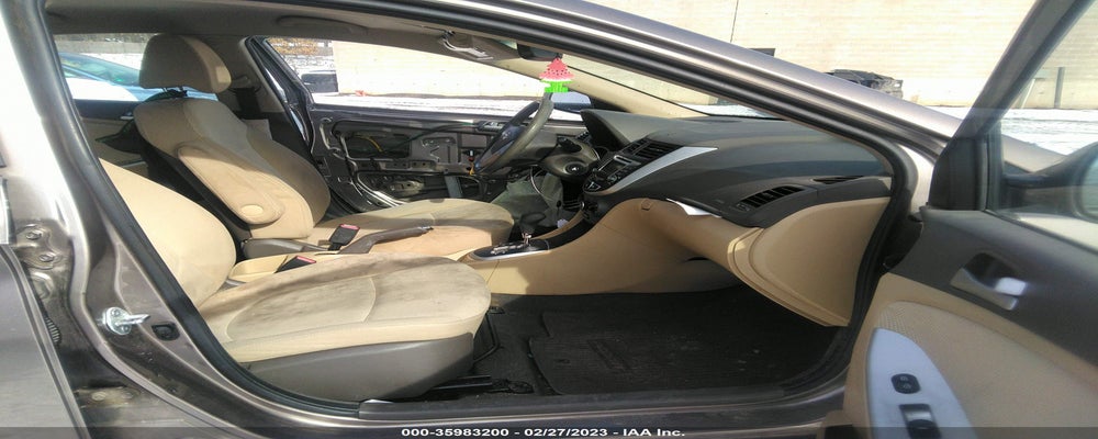 KMHCT4AE1DU425923 2013 HYUNDAI ACCENT photo no. 5