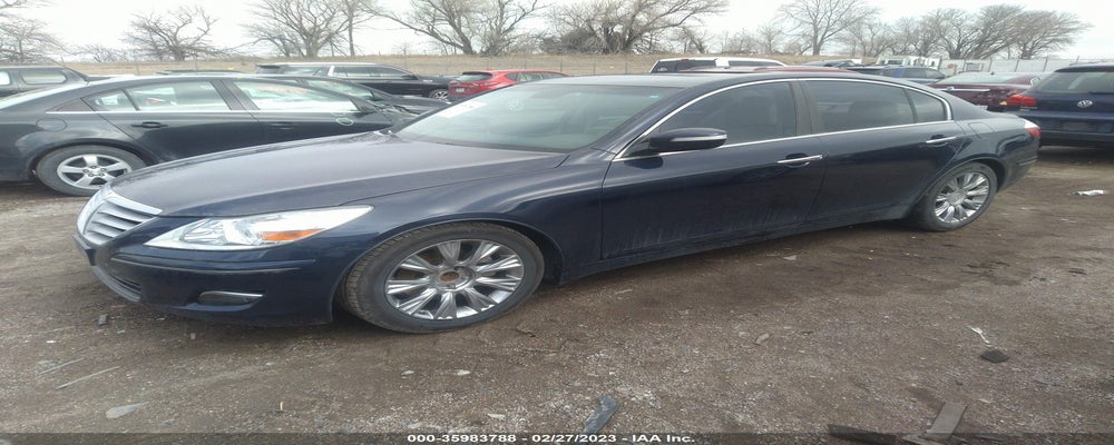 KMHGC4DE9BU115528 2011 HYUNDAI GENESIS photo no. 2