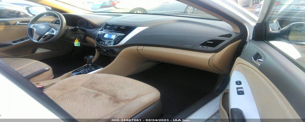 KMHCU4AE2DU460984 2013 HYUNDAI ACCENT photo no. 5