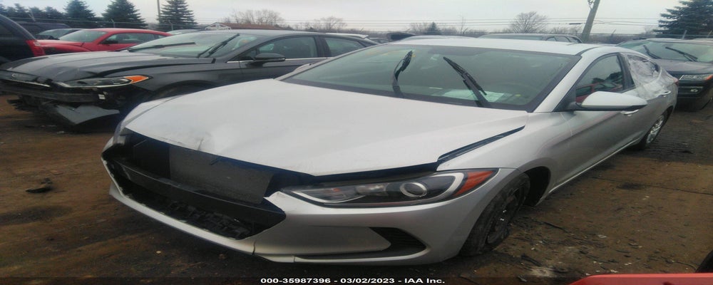 5NPD74LF7JH274725 2018 HYUNDAI ELANTRA photo no. 2