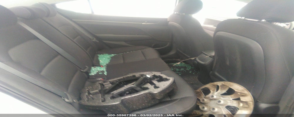 5NPD74LF7JH274725 2018 HYUNDAI ELANTRA photo no. 8