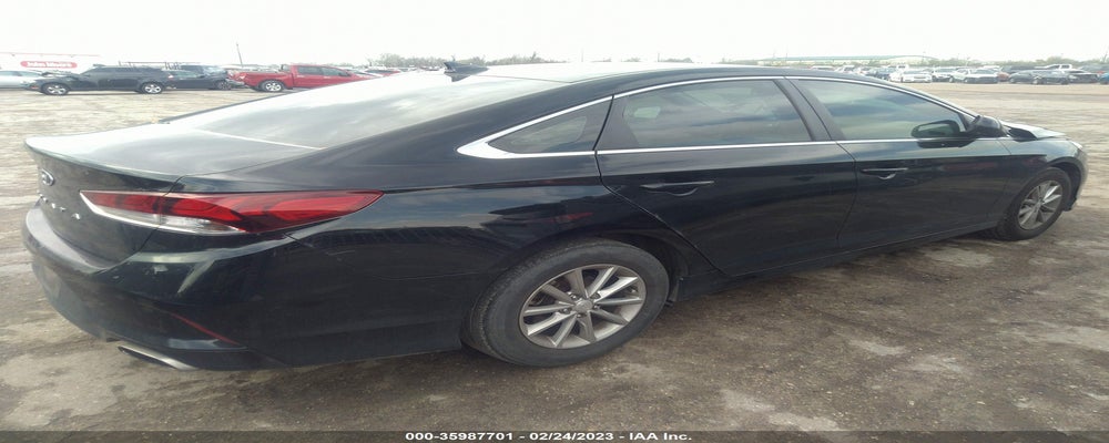 5NPE24AF5KH757864 2019 HYUNDAI SONATA photo no. 4