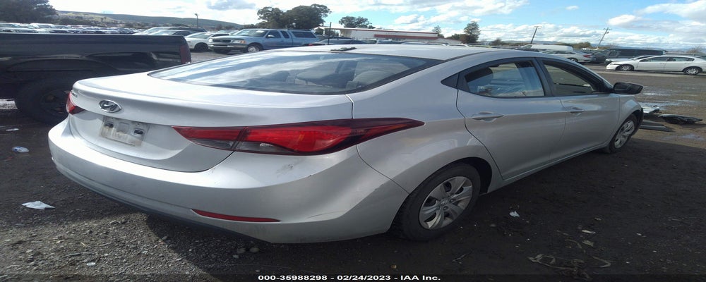 5NPDH4AE6GH745456 2016 HYUNDAI ELANTRA photo no. 4