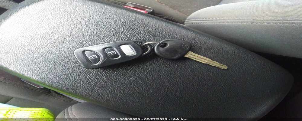 5NPDH4AE7GH768387 2016 HYUNDAI ELANTRA photo no. 11