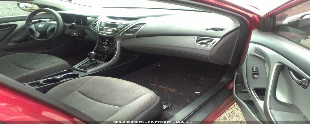 5NPDH4AE7GH768387 2016 HYUNDAI ELANTRA photo no. 5