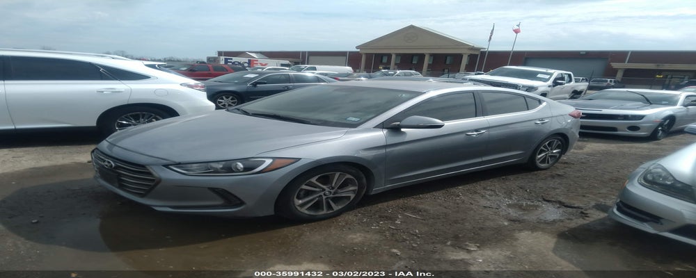 5NPD84LFXHH072940 2017 HYUNDAI ELANTRA photo no. 2