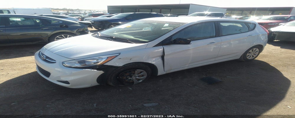 KMHCT5AE8HU356921 2017 HYUNDAI ACCENT photo no. 2