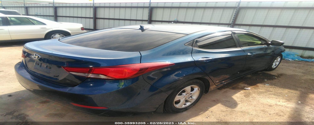 KMHDH4AE9FU392002 2015 HYUNDAI ELANTRA photo no. 4