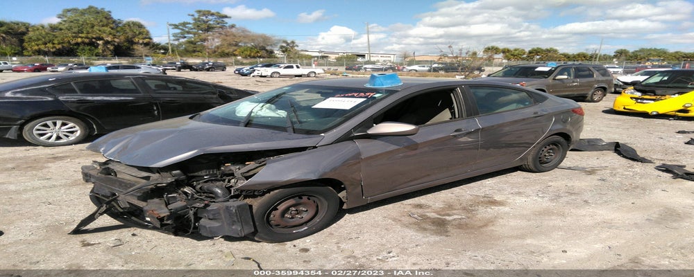 KMHCT4AE7HU365152 2017 HYUNDAI ACCENT photo no. 2