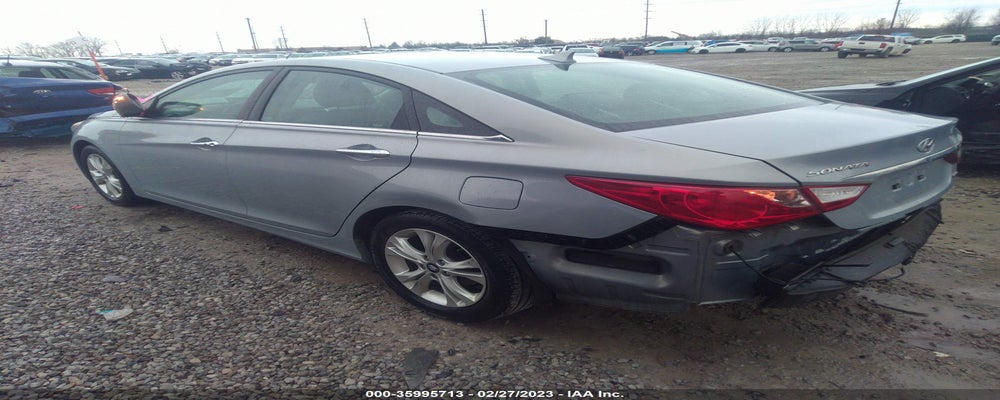 5NPEC4AC0BH232228 2011 HYUNDAI SONATA photo no. 3