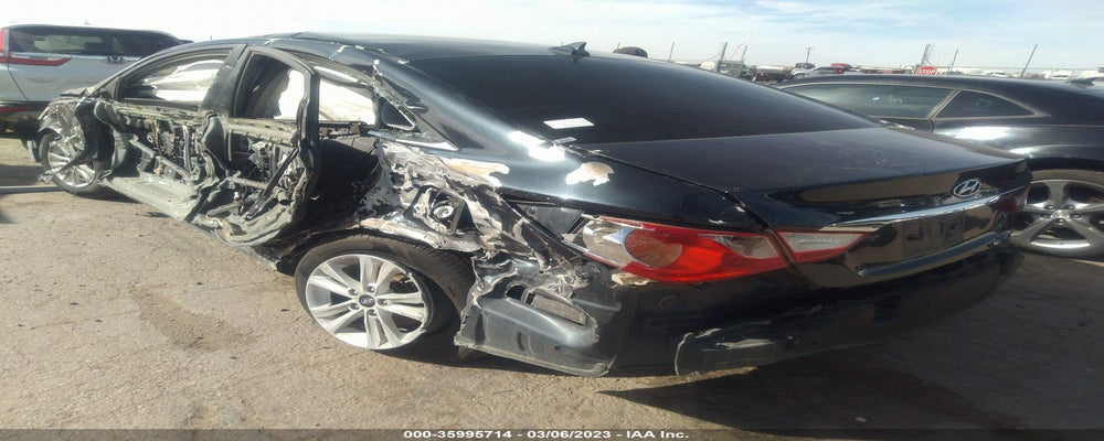 5NPEB4ACXDH793266 2013 HYUNDAI SONATA photo no. 3