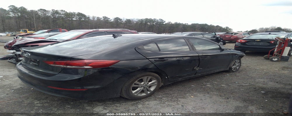 KMHD84LFXHU161697 2017 HYUNDAI ELANTRA photo no. 4