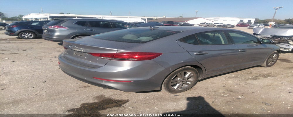 5NPD84LF8HH098842 2017 HYUNDAI ELANTRA photo no. 4