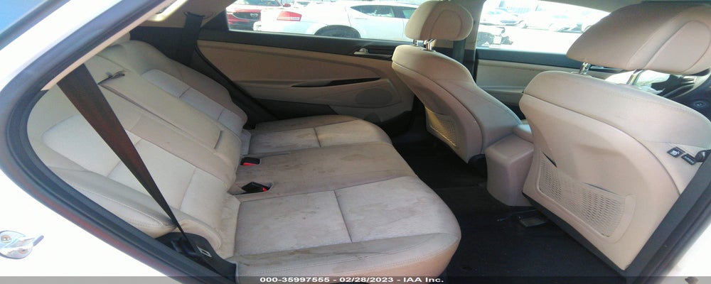 KM8J33A47HU284810 2017 HYUNDAI TUCSON photo no. 8