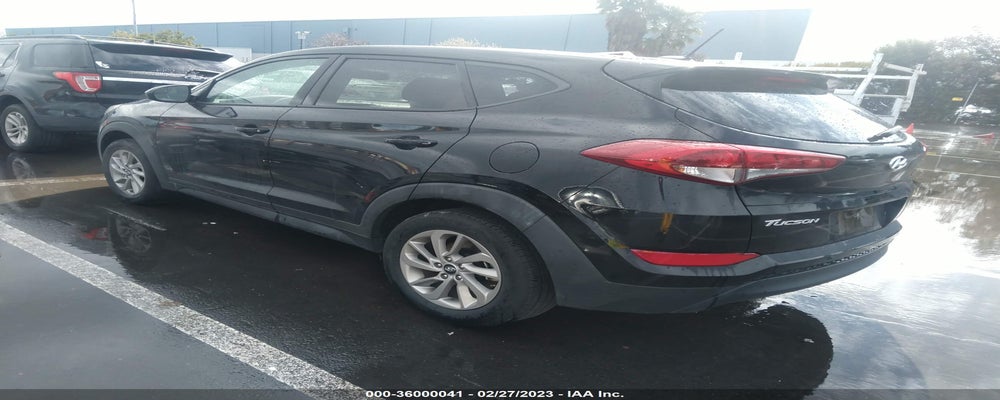 KM8J23A44HU568933 2017 HYUNDAI TUCSON photo no. 3
