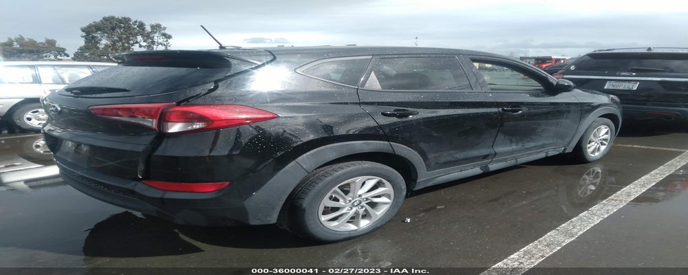 KM8J23A44HU568933 2017 HYUNDAI TUCSON photo no. 4