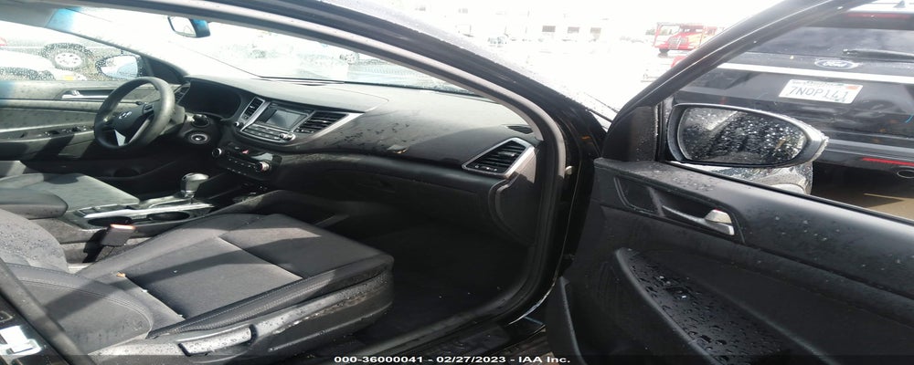 KM8J23A44HU568933 2017 HYUNDAI TUCSON photo no. 5