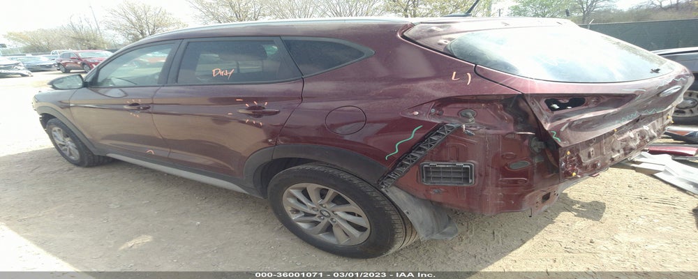 KM8J33A22HU392296 2017 HYUNDAI TUCSON photo no. 3