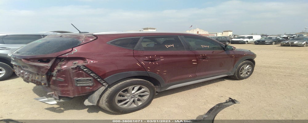 KM8J33A22HU392296 2017 HYUNDAI TUCSON photo no. 4