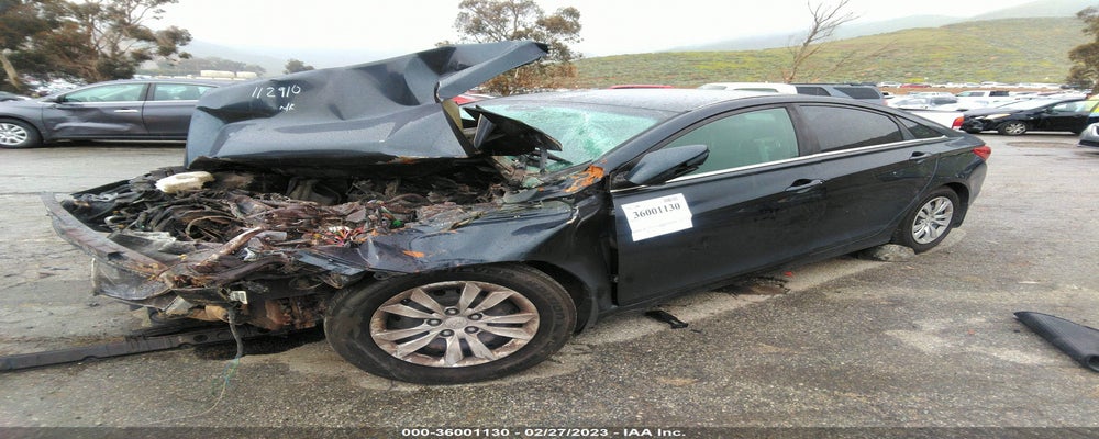 5NPEB4AC3DH607938 2013 HYUNDAI SONATA photo no. 2