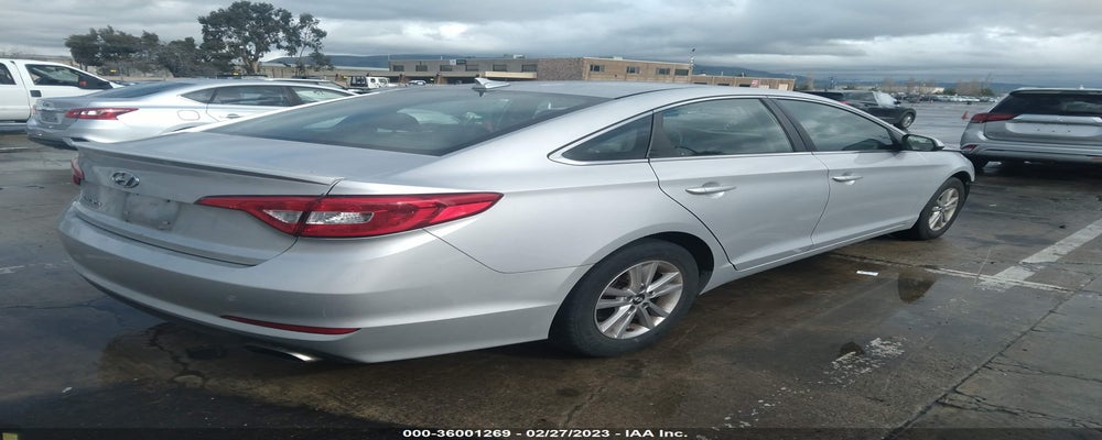 5NPE24AF5FH162423 2015 HYUNDAI SONATA photo no. 4