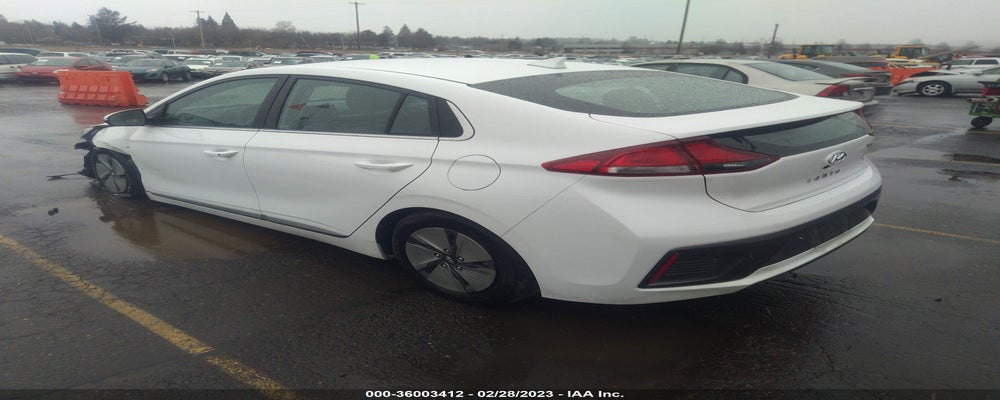 KMHC75LC2LU234001 2020 HYUNDAI IONIQ HYBRID photo no. 3