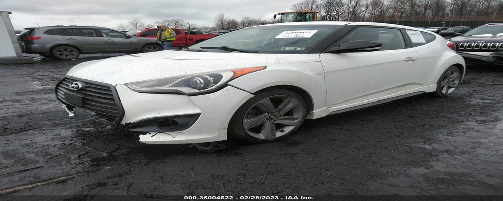 KMHTC6AE6FU225991 2015 HYUNDAI VELOSTER photo no. 2