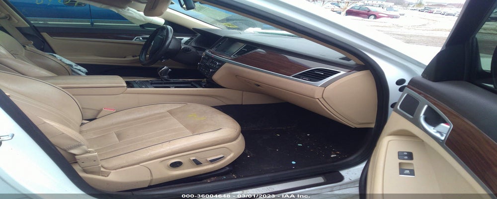 KMHGN4JE1FU035998 2015 HYUNDAI GENESIS photo no. 5