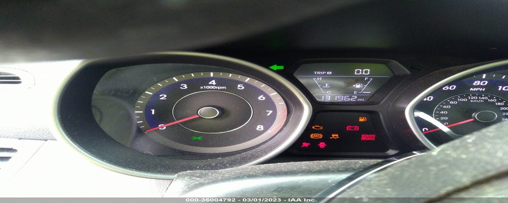 5NPDH4AE2FH647863 2015 HYUNDAI ELANTRA photo no. 7