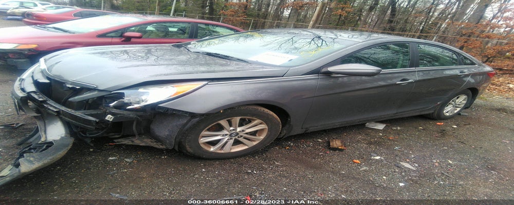5NPEB4AC2DH658475 2013 HYUNDAI SONATA photo no. 2