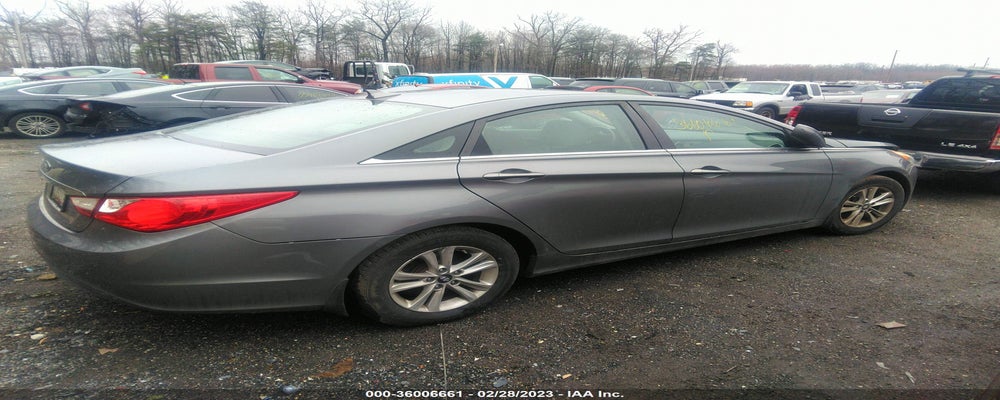5NPEB4AC2DH658475 2013 HYUNDAI SONATA photo no. 4