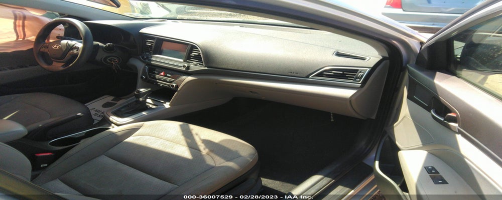 KMHD84LF6HU060740 2017 HYUNDAI ELANTRA photo no. 5