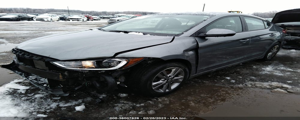 KMHD84LF0HU243261 2017 HYUNDAI ELANTRA photo no. 2