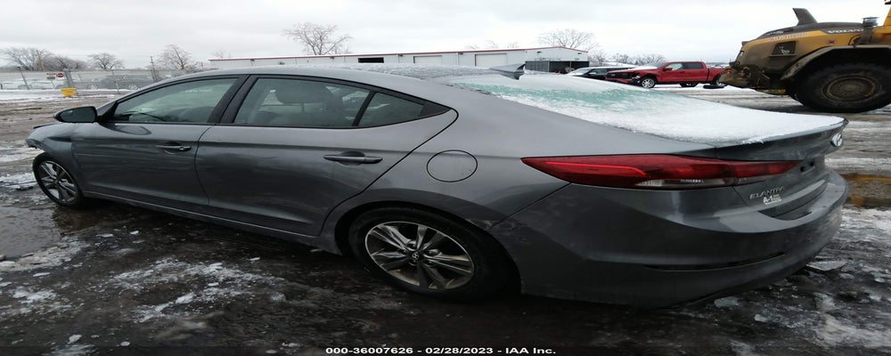 KMHD84LF0HU243261 2017 HYUNDAI ELANTRA photo no. 3