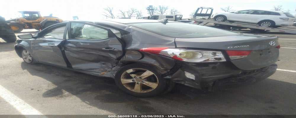 5NPDH4AE4DH303108 2013 HYUNDAI ELANTRA photo no. 3