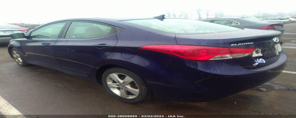 5NPDH4AE7DH384069 2013 HYUNDAI ELANTRA photo no. 3
