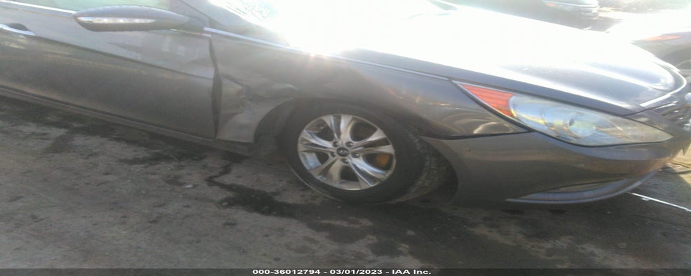 5NPEC4AC1BH235669 2011 HYUNDAI SONATA photo no. 6