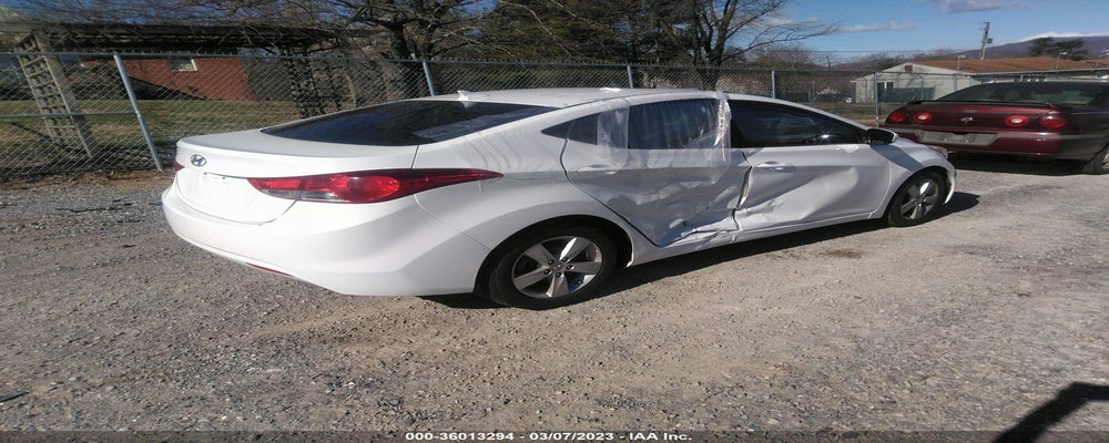 5NPDH4AE8DH294493 2013 HYUNDAI ELANTRA photo no. 4