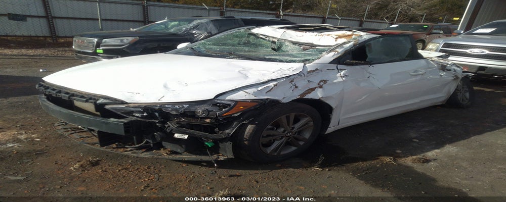 5NPD84LF3JH284598 2018 HYUNDAI ELANTRA photo no. 2