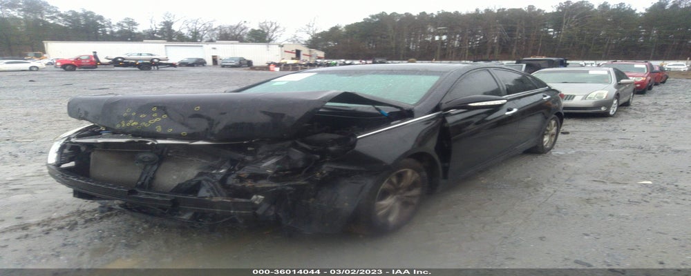 5NPEC4AC1BH132168 2011 HYUNDAI SONATA photo no. 2