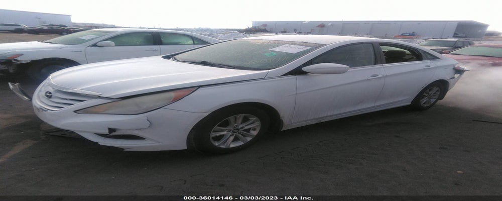 5NPEB4ACXBH121673 2011 HYUNDAI SONATA photo no. 2
