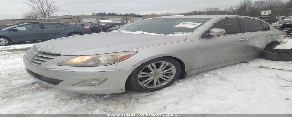 KMHGC4DD3DU224741 2013 HYUNDAI GENESIS photo no. 2